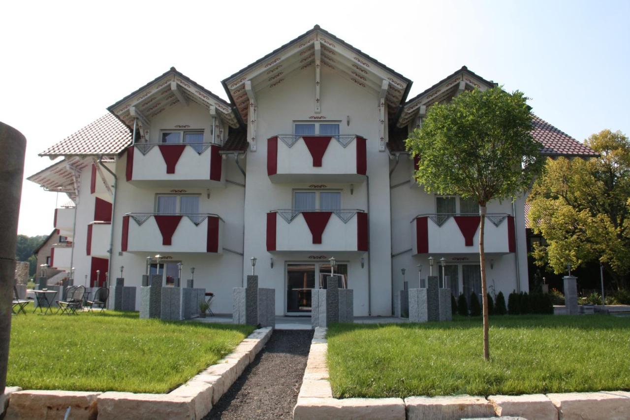 Aparthotel Zum Kreuzritter Wuestenrot Exterior foto