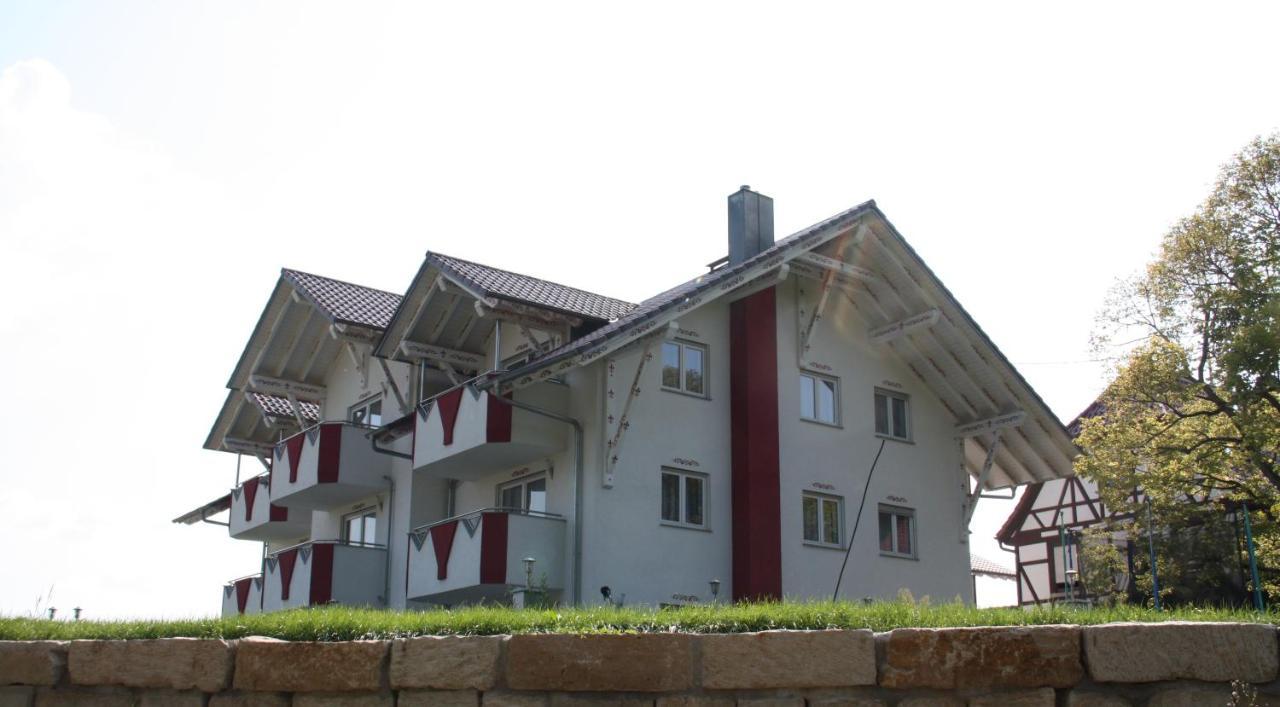 Aparthotel Zum Kreuzritter Wuestenrot Exterior foto